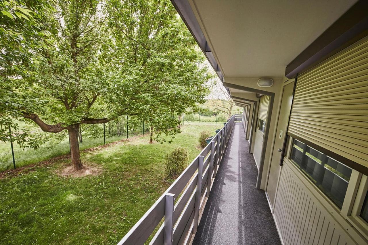 Campanile Melun Senart Hotel Vert-Saint-Denis Exterior photo