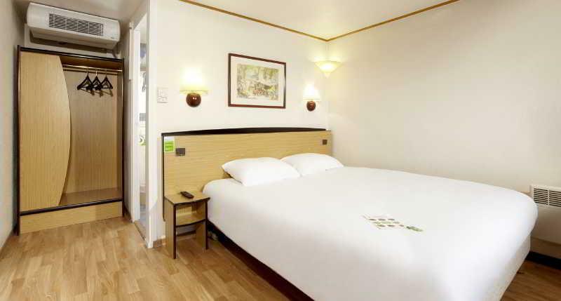 Campanile Melun Senart Hotel Vert-Saint-Denis Exterior photo